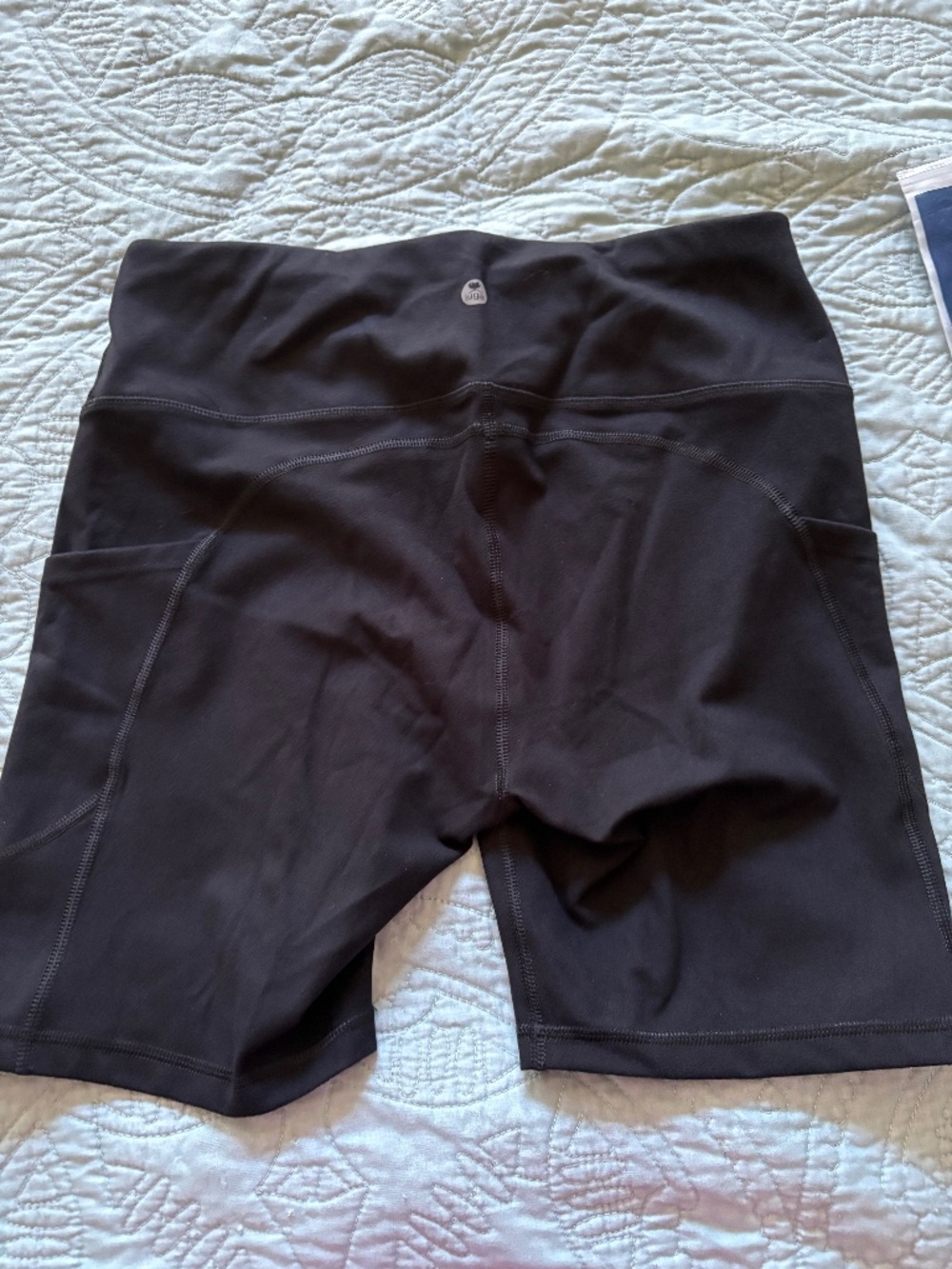 Black biker shorts NWT Large